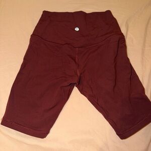lululemon Align™ High-Rise Short
8" Size 4